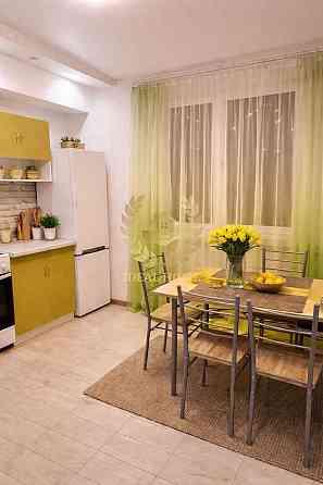 Продаж Квартира 1-кімнатна, 4/7 поверх на Данченко Сергея ул., 28Б Киев