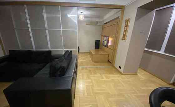 Оренда Квартира 2-кімнатна, 7/8 поверх на ул. Никольско-Ботаническая Киев