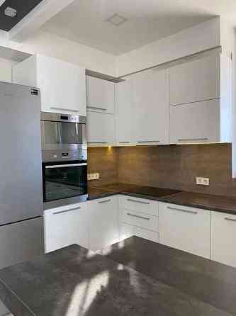 Оренда Квартира 2-кімнатна, 11/20 поверх на ул. Предславинская Киев