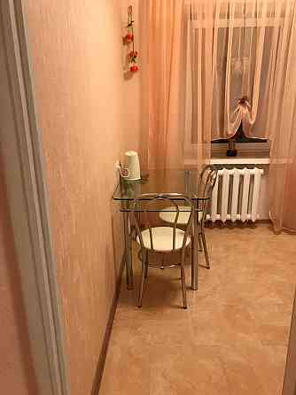 Оренда Квартира 1-кімнатна, 2/9 поверх на вул.Казарменна, 4Б Киев
