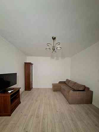 Продаж Квартира 3-кімнатна, 2/15 поверх на Григоренко Петра вул., д. 11-А Київ