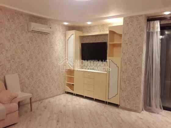 Оренда Квартира 3-кімнатна, 8/10 поверх на вул. Сухумська Харків