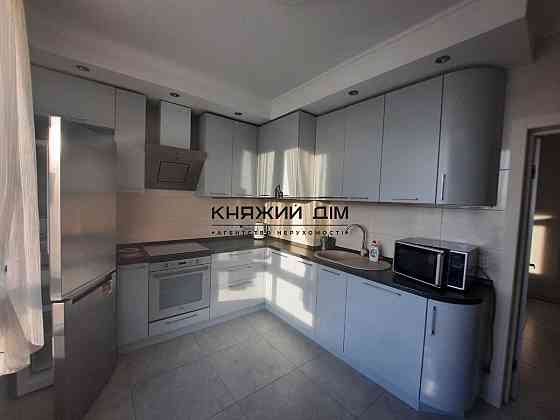 Оренда Квартира 1-кімнатна, 21/26 поверх на Армянская ул. Киев