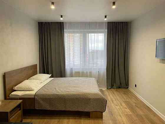 Оренда Квартира 1-кімнатна, 7/24 поверх на ул. Софии Русовой Київ