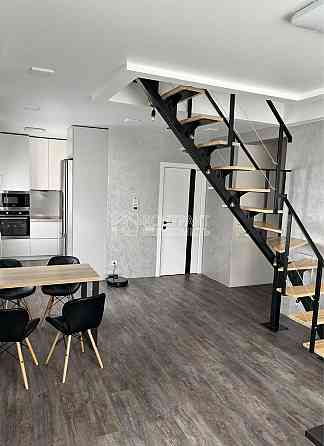 Продаж Квартира 3-кімнатна, 9/9 поверх на вул. Іскринський Харьков