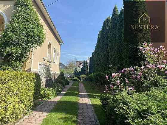 Продаж Будинок 7-кімнатний на Ізумрудна вул., 8 Минай