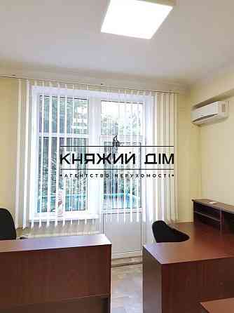 Продажа 3 комнатной квартиры пл. Льва Толстого. Код Объекта: № 21131913 Киев