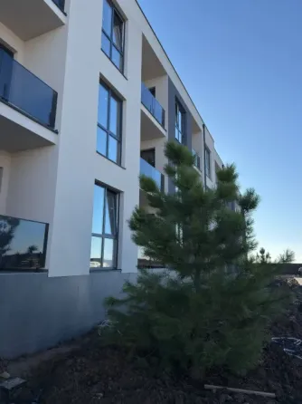 For sale 1-room Apartment 38 sq.m Волошкова 32 Storozhnytsia