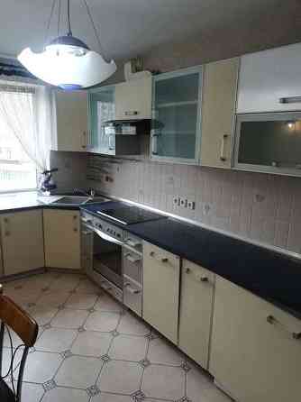 Оренда Квартира 3-кімнатна, 6/16 поверх на пр. Николая Бажана, 24 Kiev