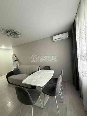 Продаж Квартира 4-кімнатна, 9/9 поверх на вул. Амосова Харків