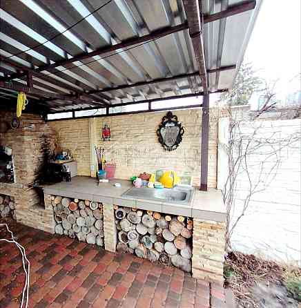 Продаж Будинок 9-кімнатний на вул. Науки Харьков