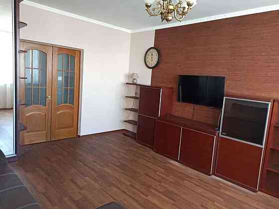 Оренда Квартира 2-кімнатна, 5/18 поверх на ул. Бориса Гмыри Kiev