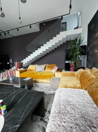 Продаж Будинок на Княгіні Ольги 