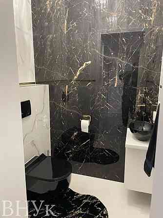 Продаж Квартира 4-кімнатна Тернопіль