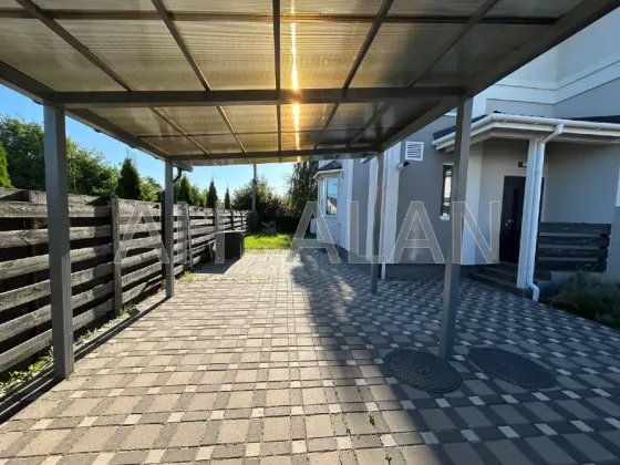 For rent 3-storey Duplex with land 6 ares 150 sq.m 4 rooms at Швеця Hatne