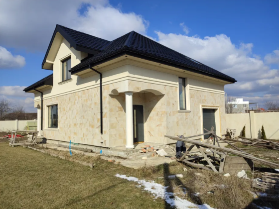 Продам 2-х этажный новый дом в Фонтанке-3 (Лиманский р-н) Фонтанка