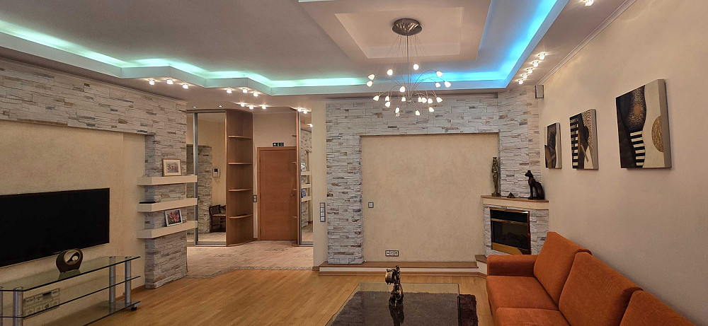 Продаж Квартира 5-кімнатна, 9/10 поверх на Волоська вул., д. 51/27 Київ - фото 3