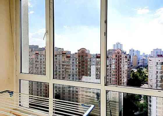 Оренда Квартира 1-кімнатна, 18/24 поверх на ул. Анны Ахматовой, 22 Kiev