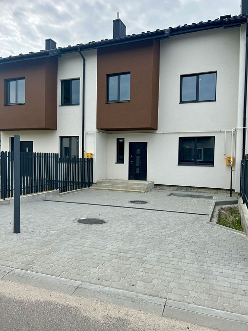 Продаж Будинок 4-кімнатний  - фото 1