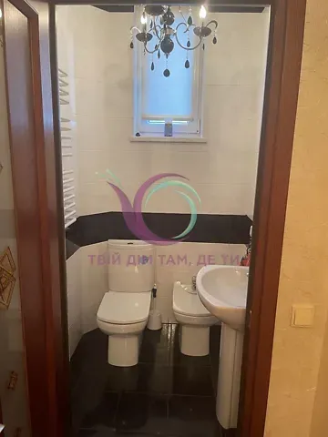 Продаж 2-поверховий   250 кв.м  на Батумська вулиця 16 Чернівці - фото 10