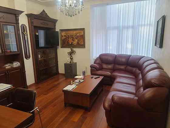 Оренда офісне приміщення на Французский б-р, 22 поверх - 1/22 Одесса