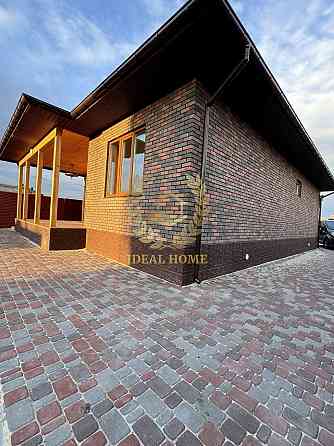 Продаж будинку в Святопетрівському 