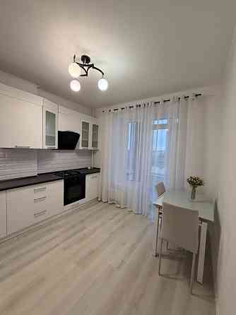 Продаж 1к Квартира 39.4 кв.м Курчатова вул. Рівне