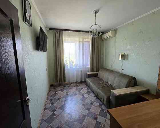 Продаж Квартира 4-кімнатна, 5/9 поверх на Варейкиса ул., 2 Дніпро