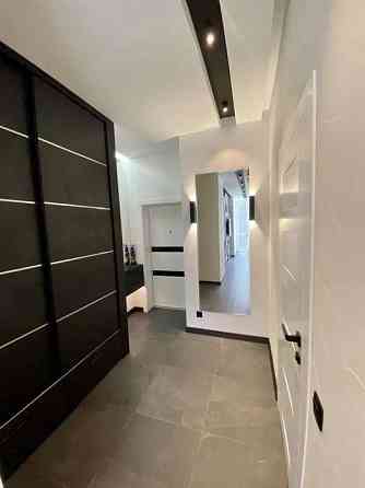 Оренда Квартира, 14/25 поверх на ул. Маршала Тимошенко Київ