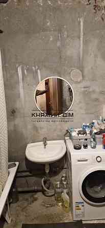 Продаж Квартира 3-кімнатна, 21/25 поверх на Урловская ул. Киев