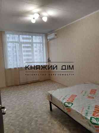 Оренда Квартира 1-кімнатна, 8/25 поверх на Пчелки Елены ул. Киев