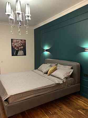 Продаж Квартира 1-кімнатна, 9/30 поверх на Микільсько-Слобідська вул., д. 3б Kiev