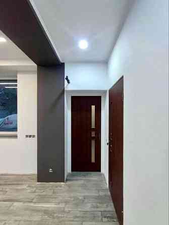 Оренда Квартира 3-кімнатна, 1/2 поверх на ул. Княжий Затон Київ