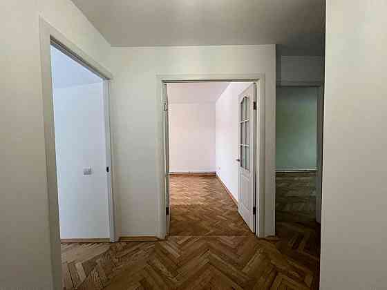 Продаж Квартира 3-кімнатна, 2/2 поверх на вул. Галицька Бібрка