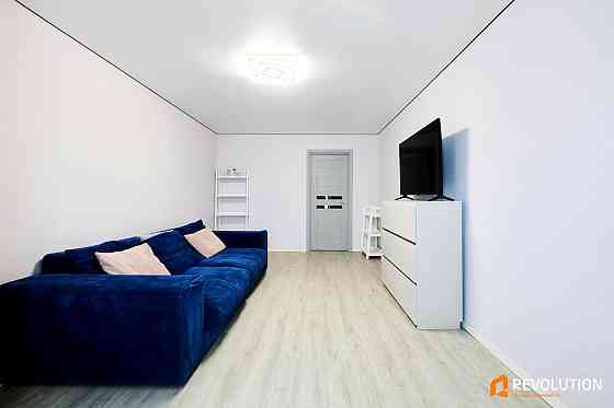 Оренда Квартира 2-кімнатна, 7/9 поверх на вул. Глібова, 2 Киев