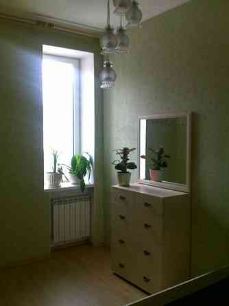 Оренда Квартира 3-кімнатна, 4/5 поверх на Білоруська, 32 Київ