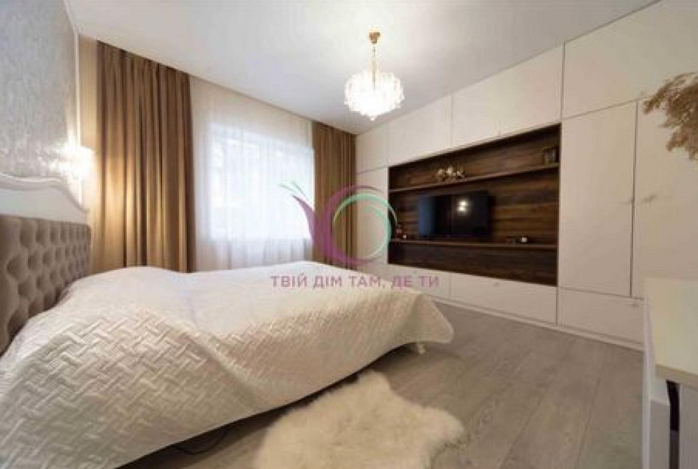 Продаж Квартира 2-кімнатна, 3/10 поверх на Сирецька вул., д. 32 Kiev - photo 1