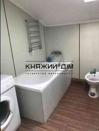 Оренда Квартира 3-кімнатна, 4/4 поверх на Наумова Генерала ул. Київ