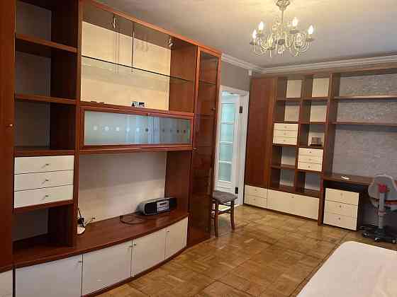 Продам 2  кімнатну на Таїрова Одеса