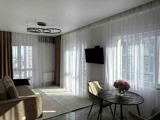 Продаж Квартира 1-кімнатна, 16/21 поверх на Максимовича Михайла вул., д. 24 Kiev