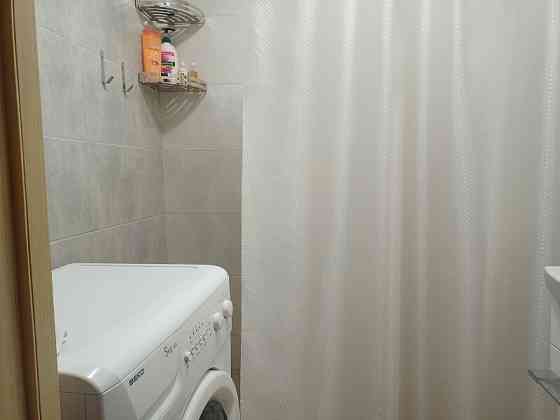 Оренда Квартира 2-кімнатна, 1/9 поверх на проспект Бажана Николая, д.5 Киев