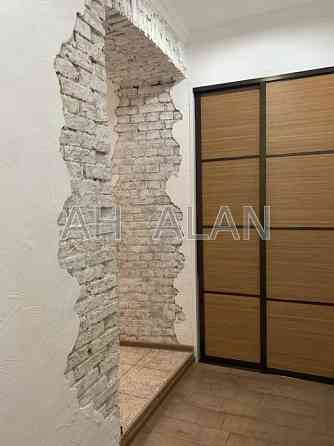 Оренда офісне приміщення на Саксаганського вул., 44Б приміщень - 1, поверх - 1/4 Kiev