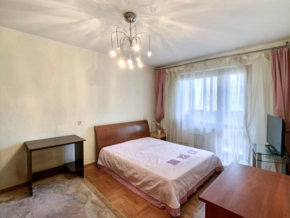 Оренда Квартира 1-кімнатна, 6/16 поверх на Михайла Гришка, 8А Київ - фото 1