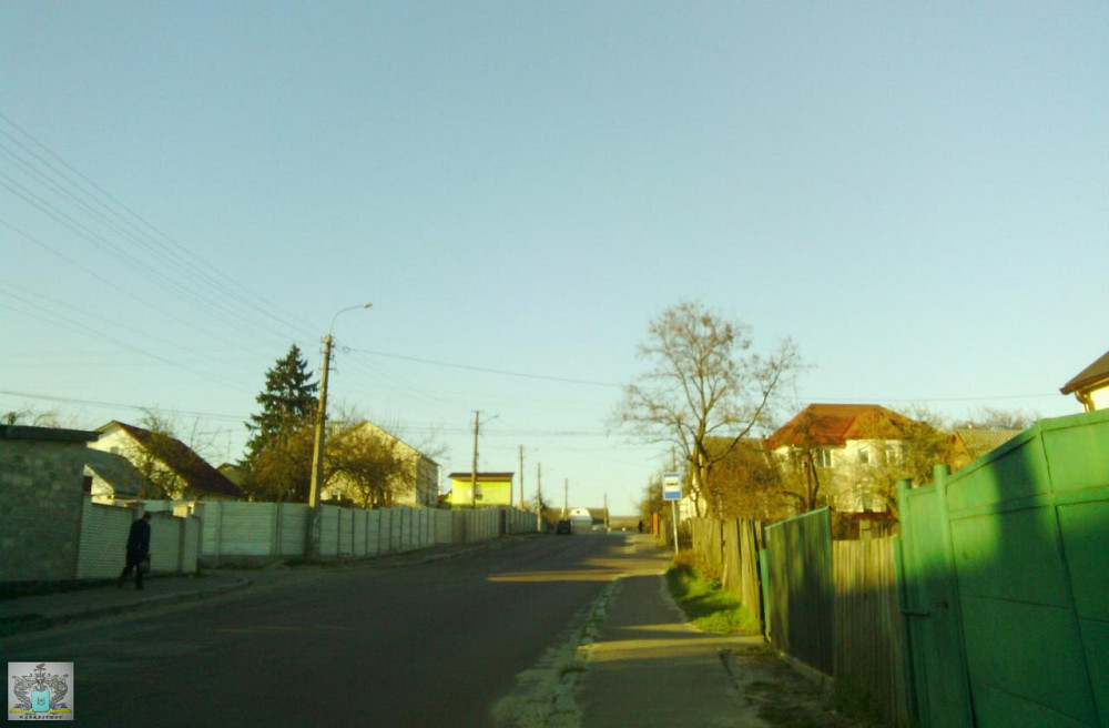 Продаж 1-поверховий Частина будинку з ділянкою 3 сот 35 кв.м 2 кімн. на Героїв Базара Zhytomyr - photo 1