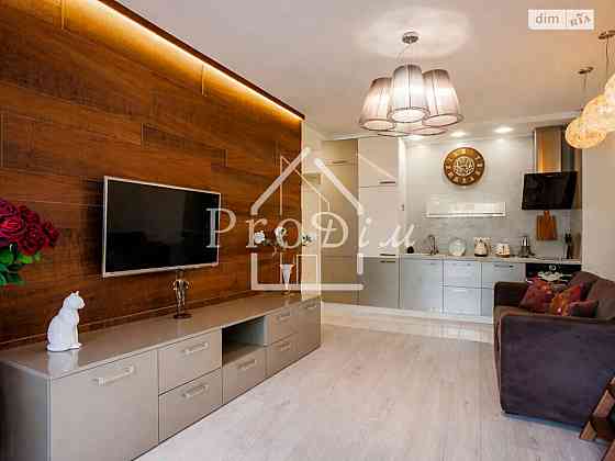 Продаж Квартира 1-кімнатна, 5/5 поверх на Лаврська вул., 8 Київ