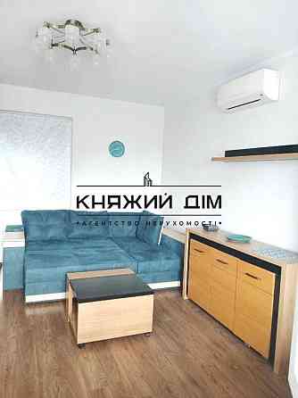 Оренда Квартира 2-кімнатна, 10/28 поверх на Анны Ахматовой ул. Київ