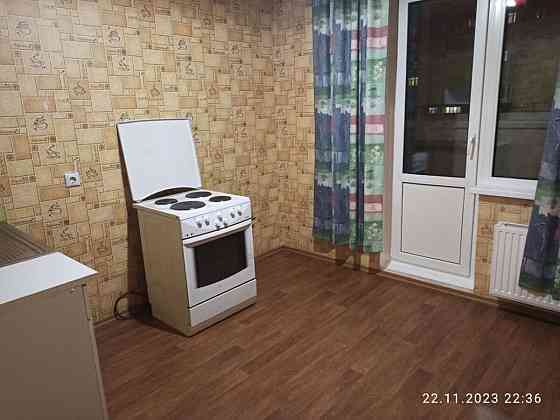 Оренда Квартира 1-кімнатна, 16/25 поверх на Русовой, 1 Kiev