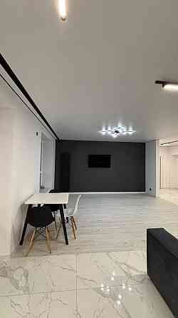 Оренда Квартира 3-кімнатна, 9/10 поверх на вул. Мазепи Гетьмана Івано-Франківськ