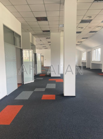 Оренда офісне приміщення на вул. Грінченка Миколи приміщень - 1, поверх - 4/4 Kiev