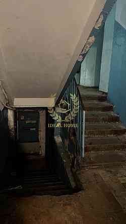 Продаж Квартира 7-кімнатна, 2/9 поверх на Космонавта Поповича ул., 10А Київ